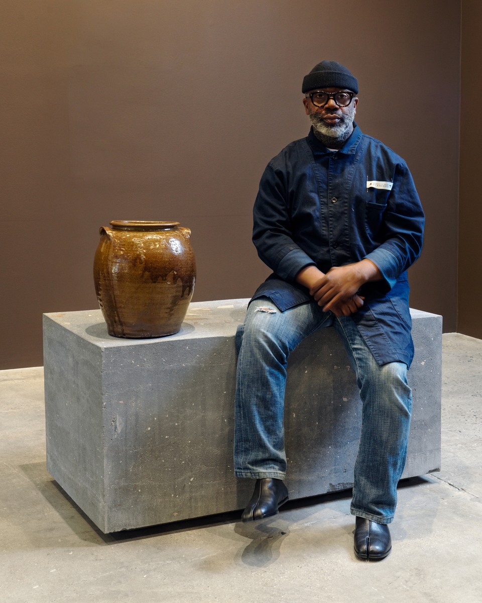 Installation view from Theaster Gates’s exhibition Dave: All My Relations at Gagosian.